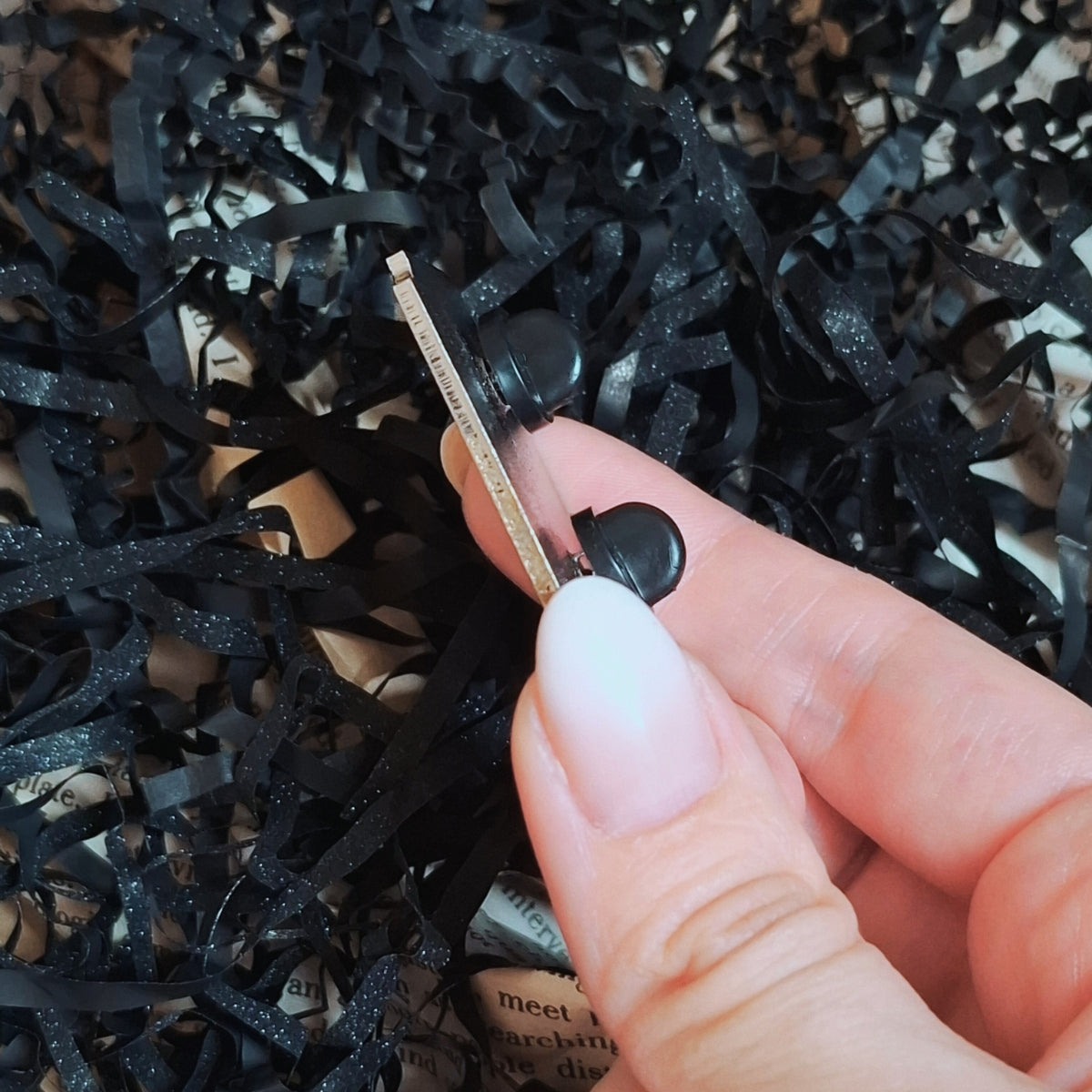 Libricina Shop | Spilla smaltata Enemies to Lovers