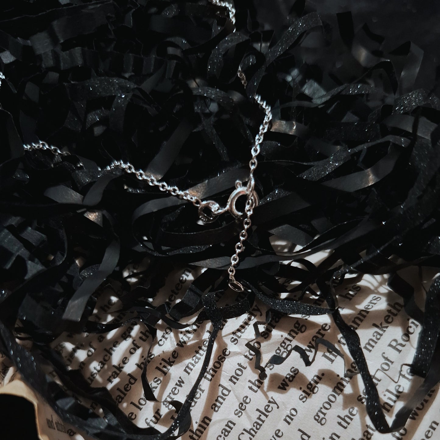 Libricina Shop | Collana in argento sterling con teschio e rose