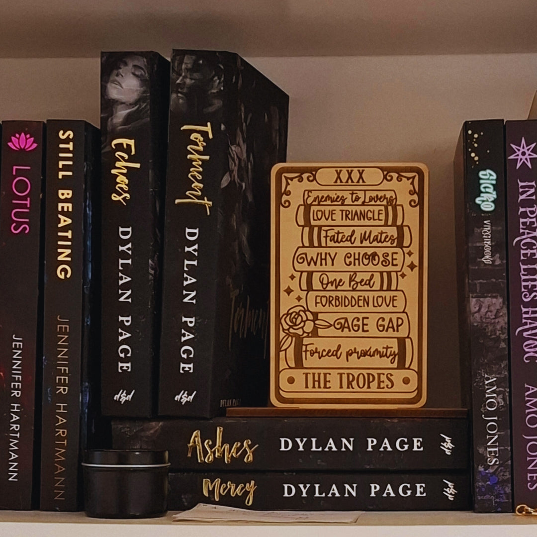 Libricina Shop | Targa in legno Book Tropes