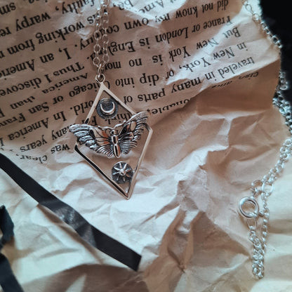 Libricina Shop | Collana con pendente Falena