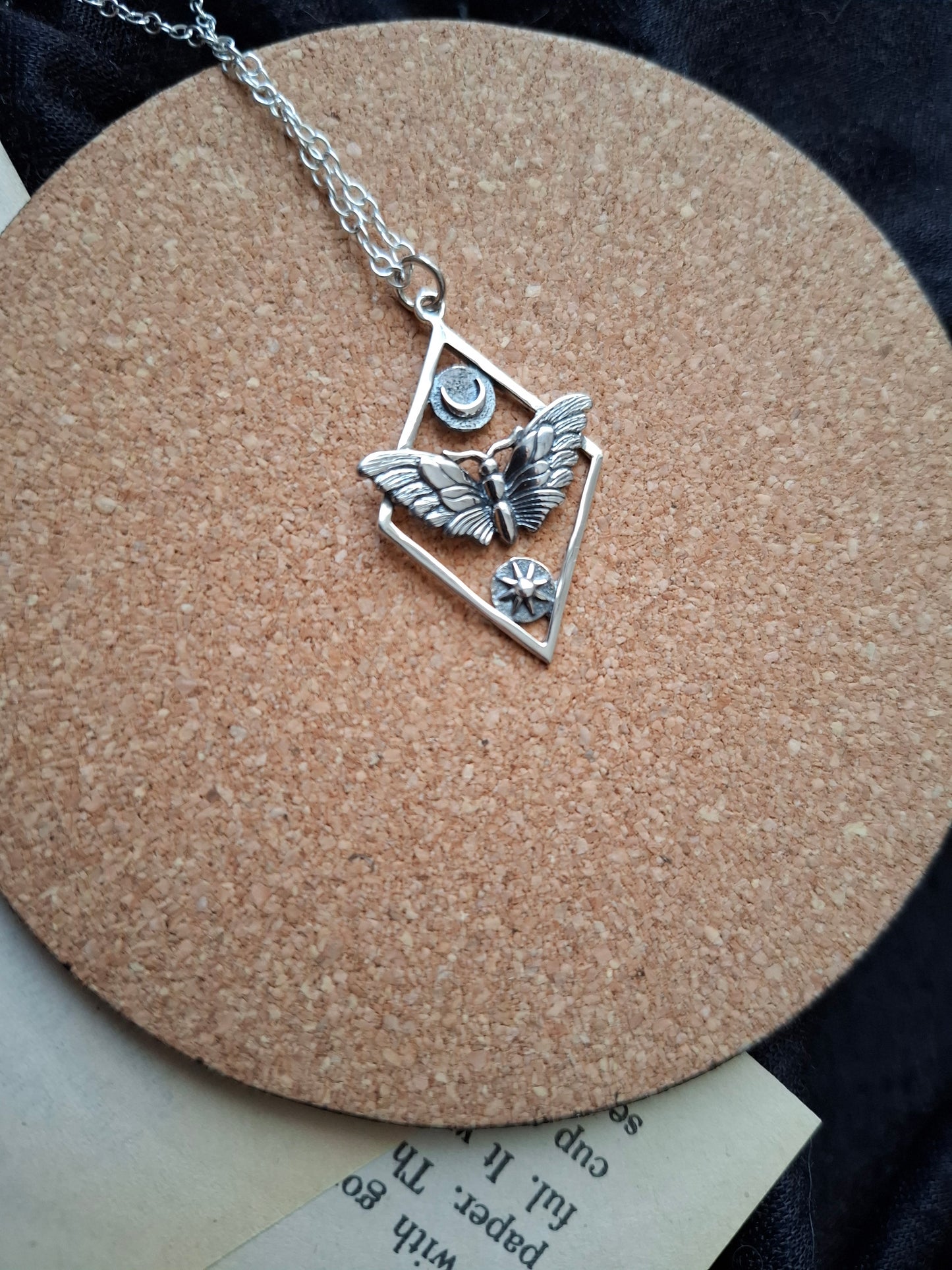 Libricina Shop | Collana con pendente Falena