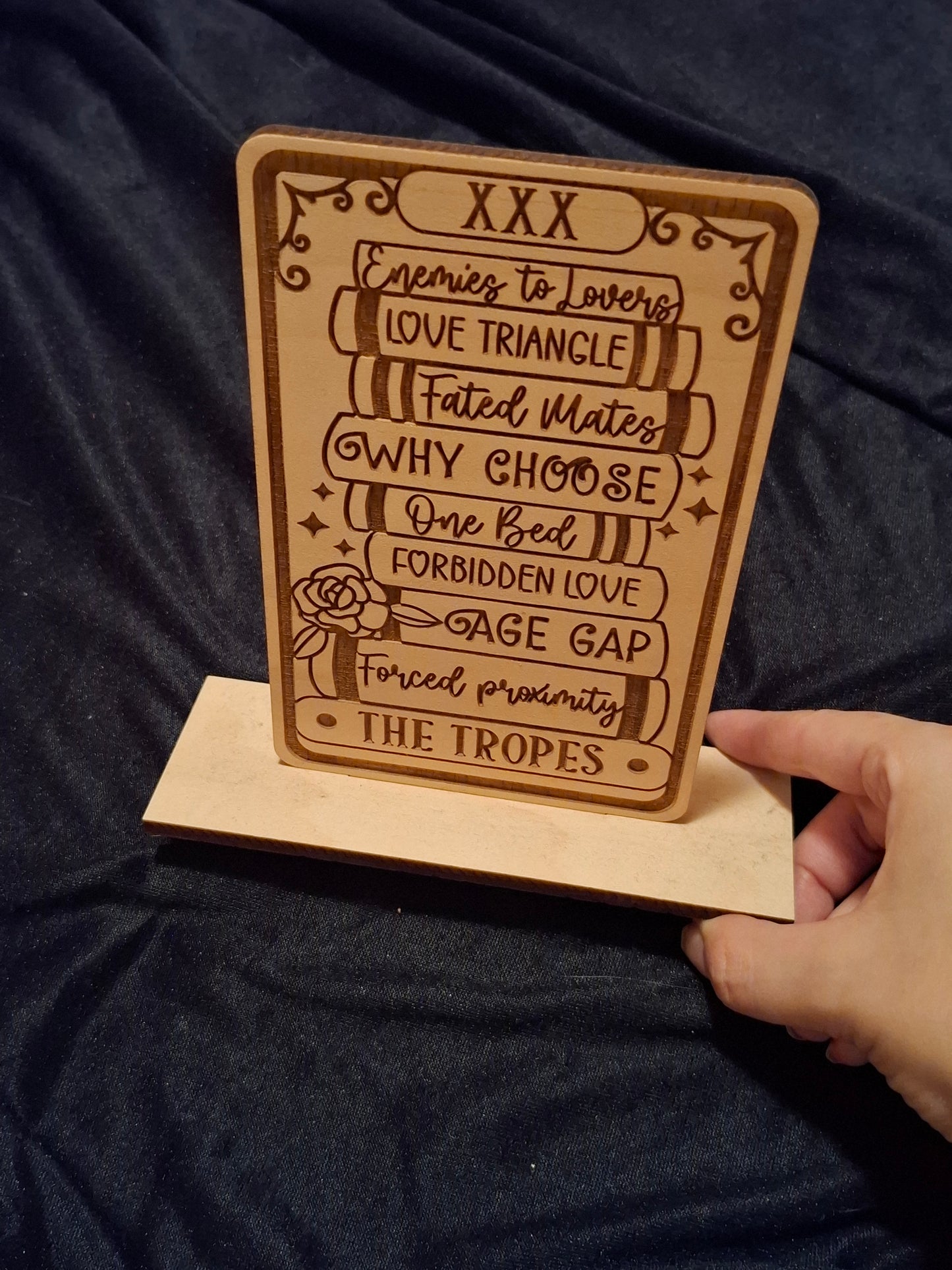 Libricina Shop | Targa in legno Book Tropes