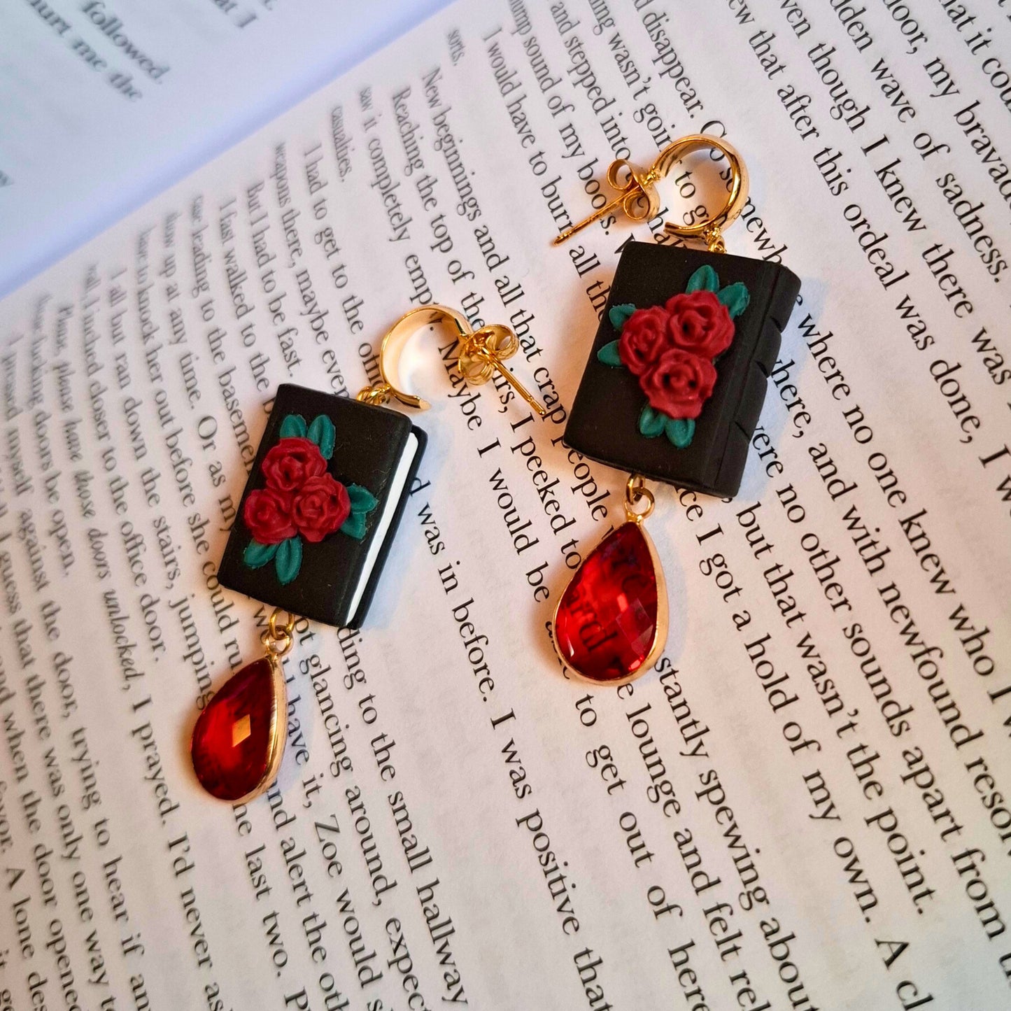 Libricina Shop | Orecchini a forma di libro